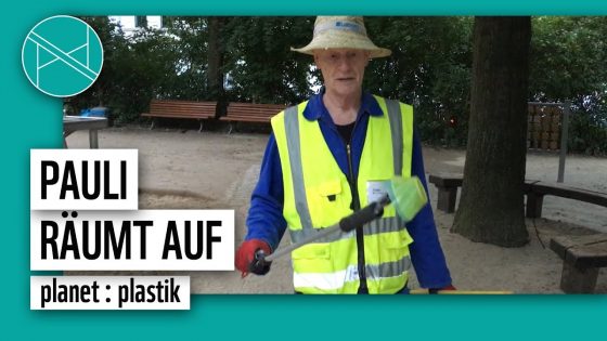 Silikonbrüste, Haschtütchen & anderer Plastikmüll – Plastikheld Pauli räumt auf! | | WWF Deutschland