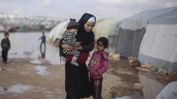 Tien jaar oorlog in Sirië Byna 12.000 kinders dood of beseer